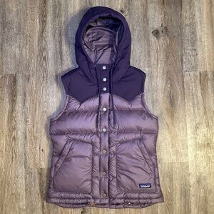 NWOT Patagonia Down Bivy Vest in Purple Women’s Size Small